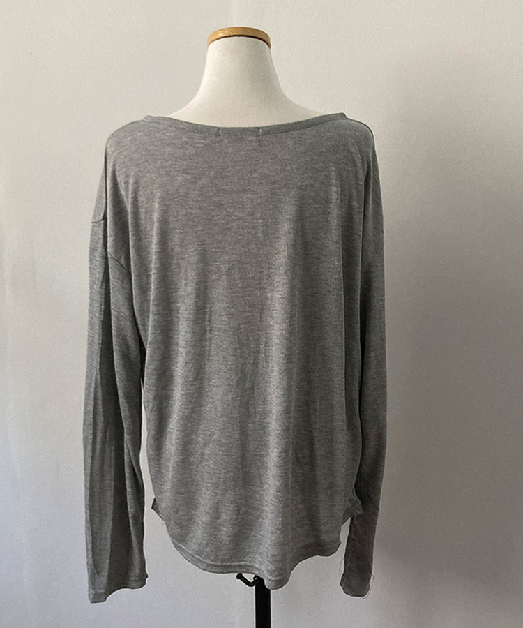 ボタンボックスフィット長袖Tシャツ