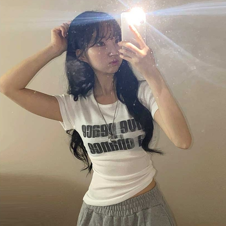 サイドシアリングプリント半袖Tシャツ IVORY