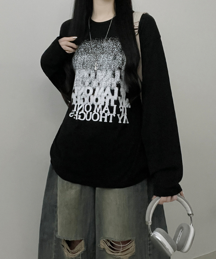 グラデーションレタリング長袖Tシャツ BLACK