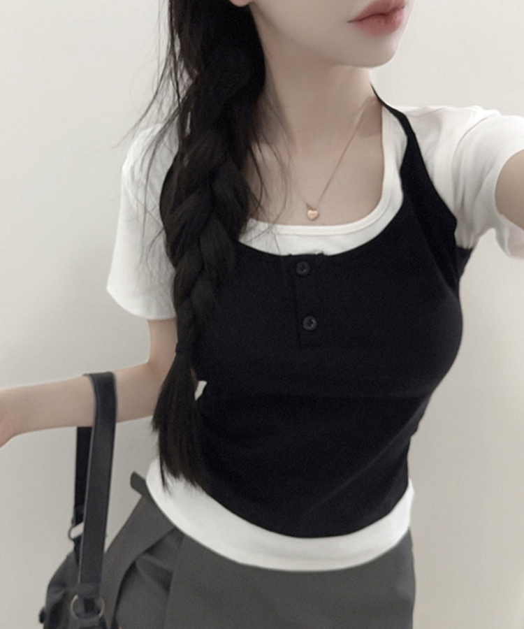 レイヤード一体型ホルターネック半袖Tシャツ BLACK