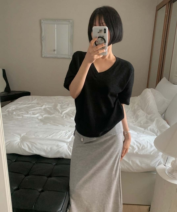 クラシックVネックボタン半袖Tシャツ BLACK