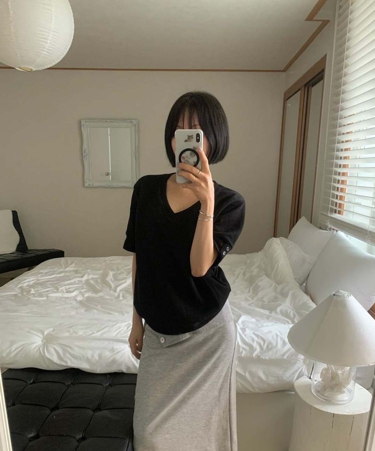 クラシックVネックボタン半袖Tシャツ BLACK