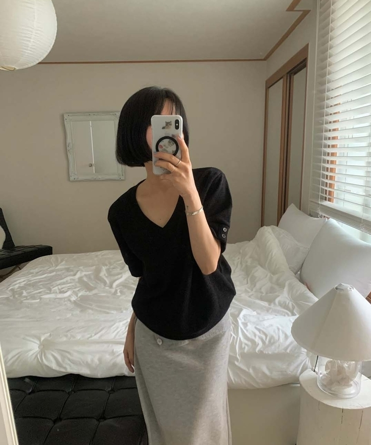 クラシックVネックボタン半袖Tシャツ BLACK