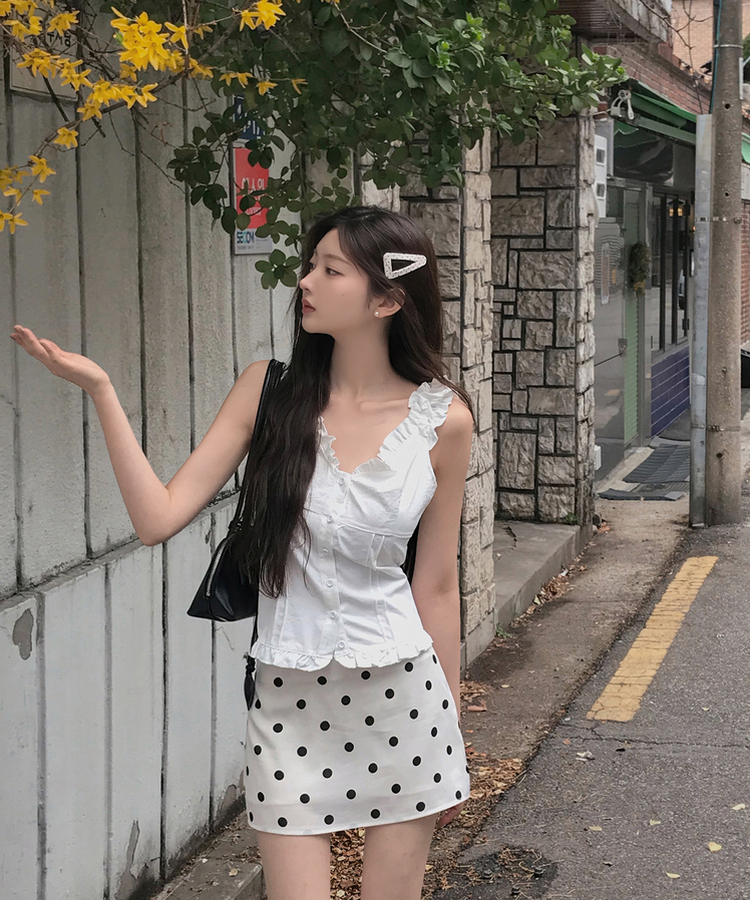 フリルシャーリングボタンブラウス IVORY