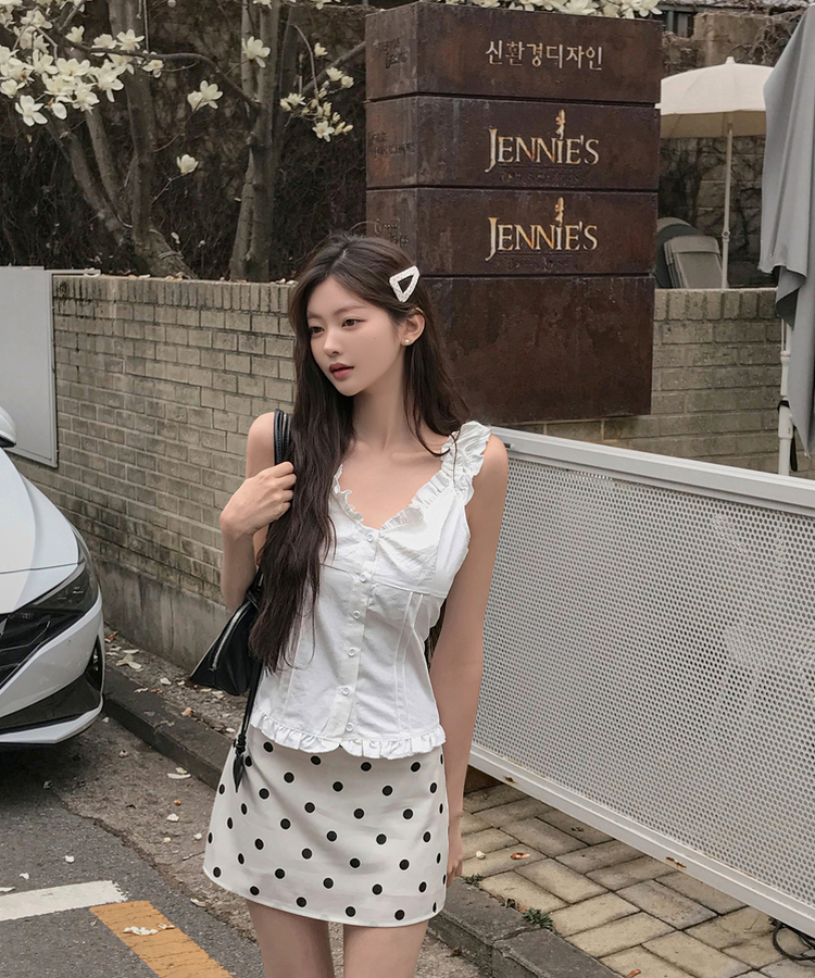 フリルシャーリングボタンブラウス IVORY