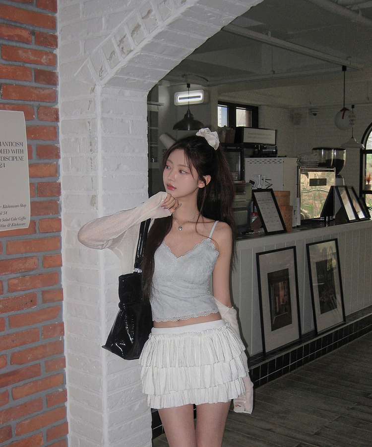 【カップ付き】レーススリムフィットキャミソール SKYBLUE