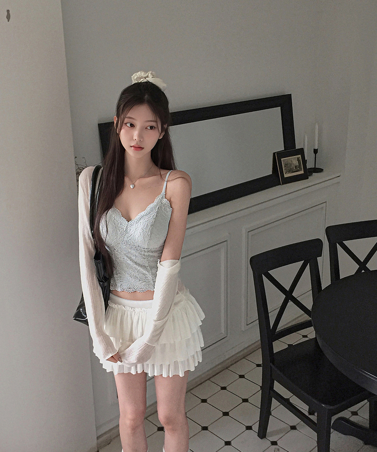 【カップ付き】レーススリムフィットキャミソール SKYBLUE