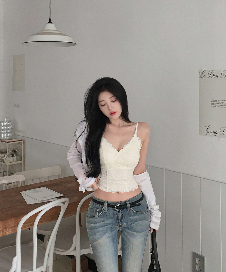 【カップ付き】レーススリムフィットキャミソール IVORY