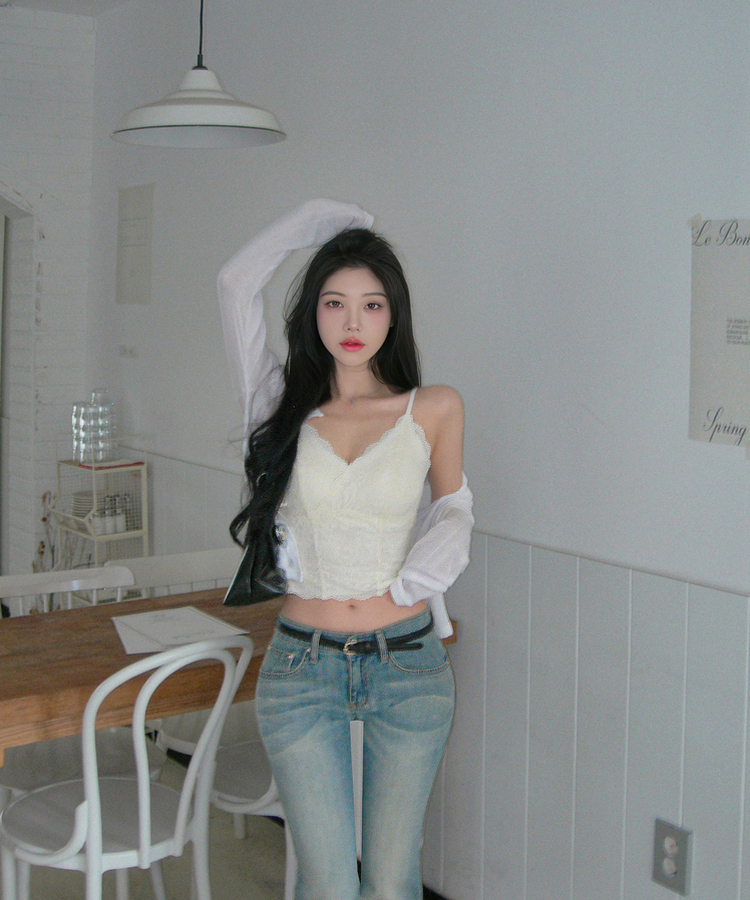 【カップ付き】レーススリムフィットキャミソール IVORY