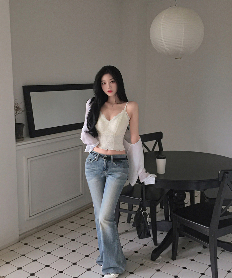 【カップ付き】レーススリムフィットキャミソール IVORY