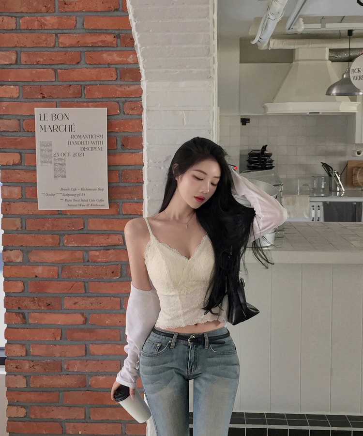 【カップ付き】レーススリムフィットキャミソール IVORY