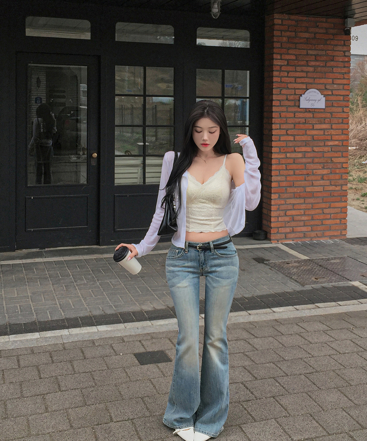 【カップ付き】レーススリムフィットキャミソール IVORY