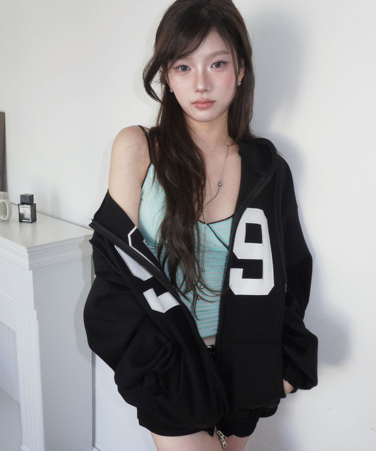 ナンバープリントフードジップアップ BLACK