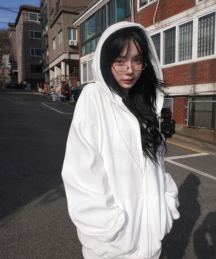 ナンバープリントフードジップアップ WHITE