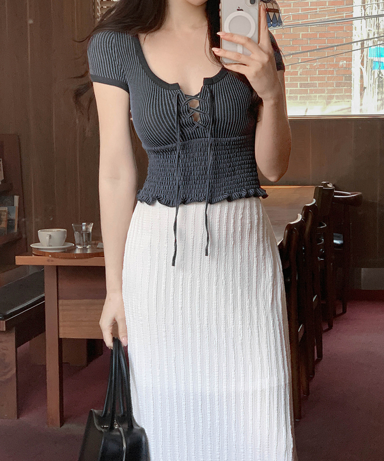 スモッキングフリル半袖Tシャツ NAVY