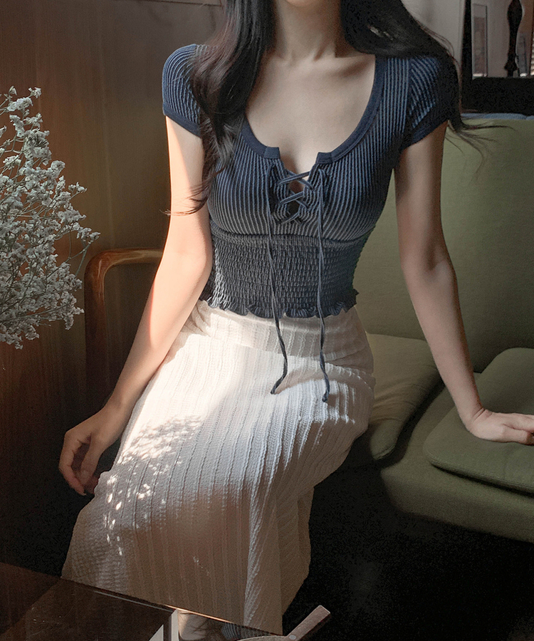 スモッキングフリル半袖Tシャツ NAVY