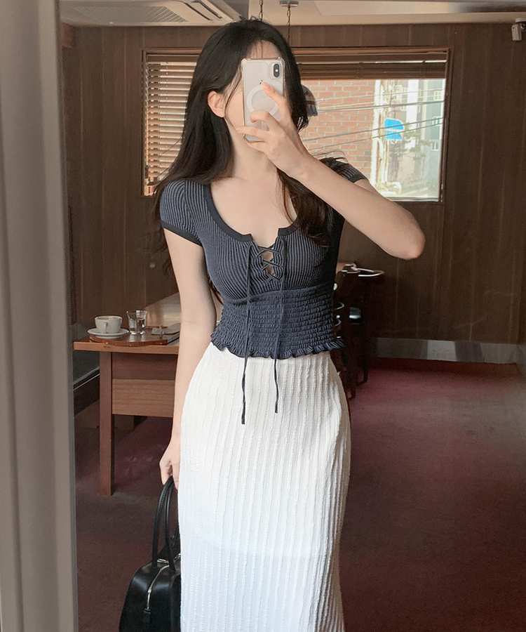 スモッキングフリル半袖Tシャツ NAVY