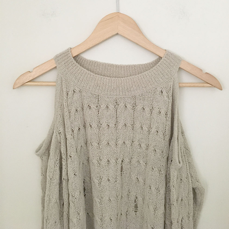 ケーブル編みオフショルダー長袖ニット(5color)