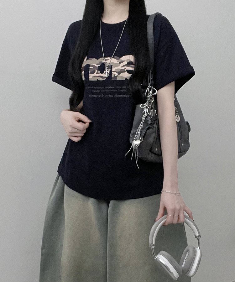 아치카모레터링프린팅박스핏반팔티셔츠 네이비