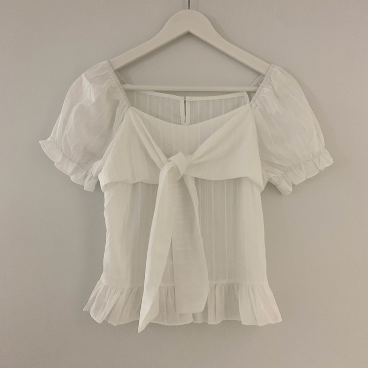 リボンフリルブラウス