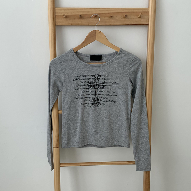 レタリングUネック長袖Tシャツ