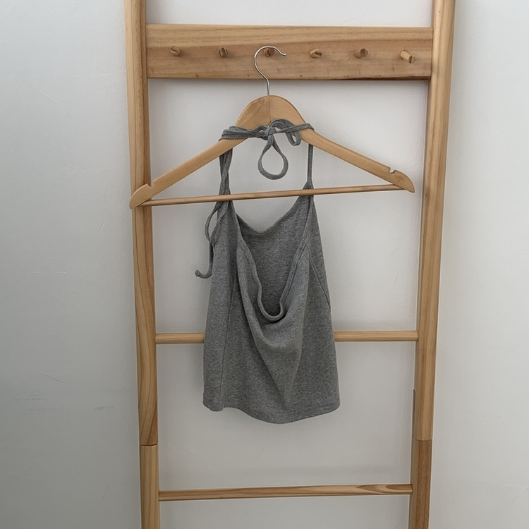 ホルターネックキャミソール