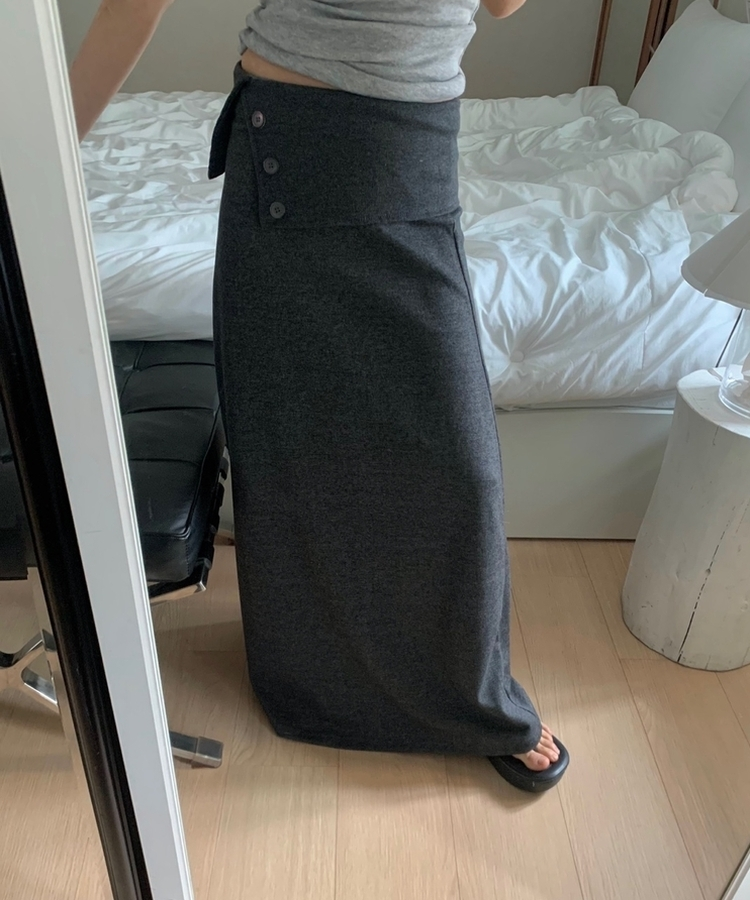 ボタンカットロングスカート CHARCOAL