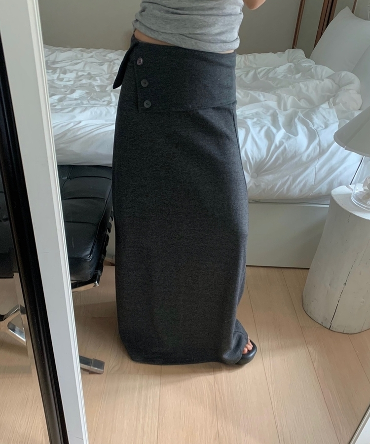 ボタンカットロングスカート CHARCOAL