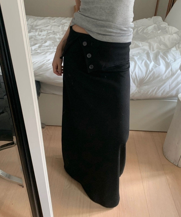 ボタンカットロングスカート BLACK