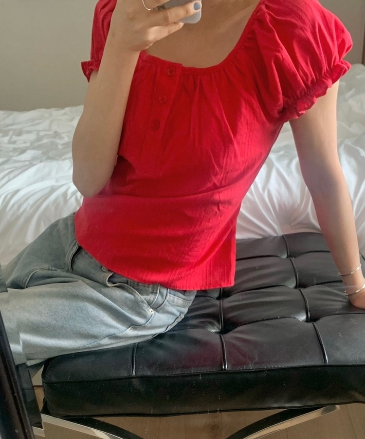 ミニフリルバフ半袖ブラウス RED