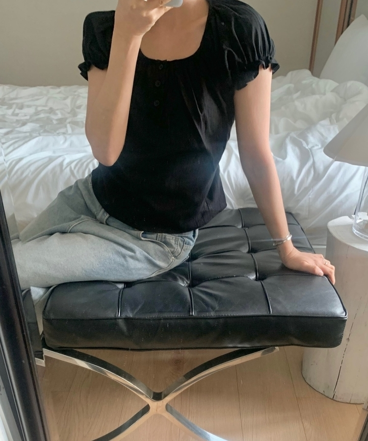 ミニフリルバフ半袖ブラウス BLACK