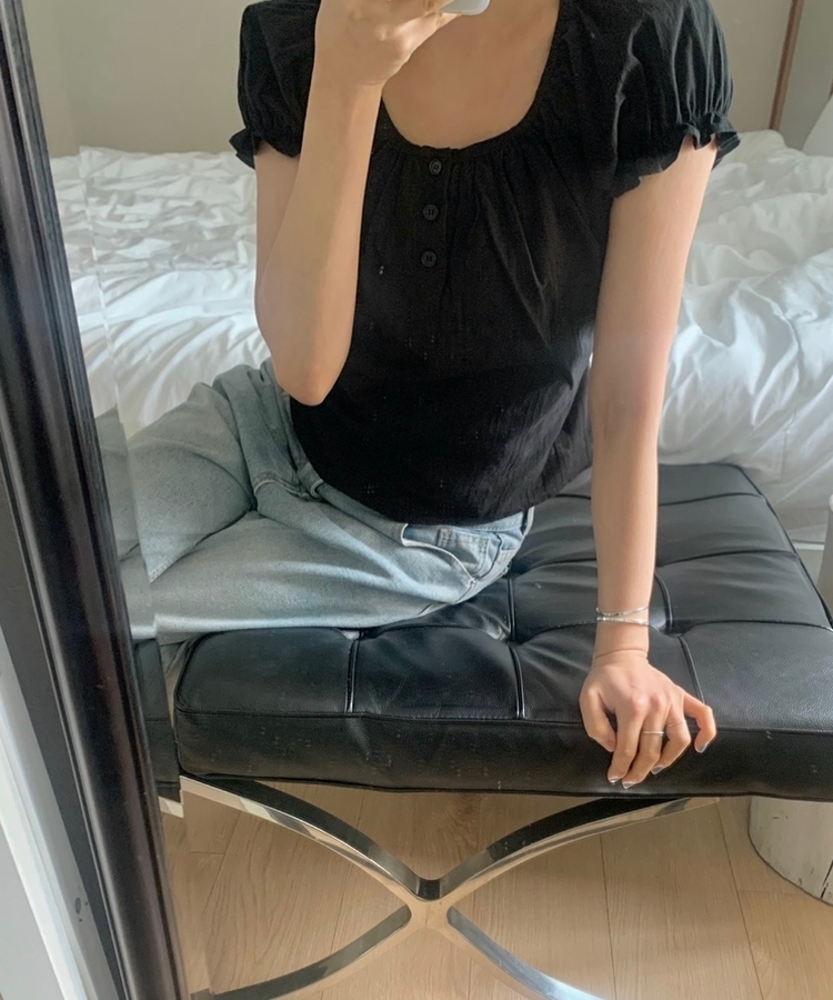 ミニフリルバフ半袖ブラウス BLACK