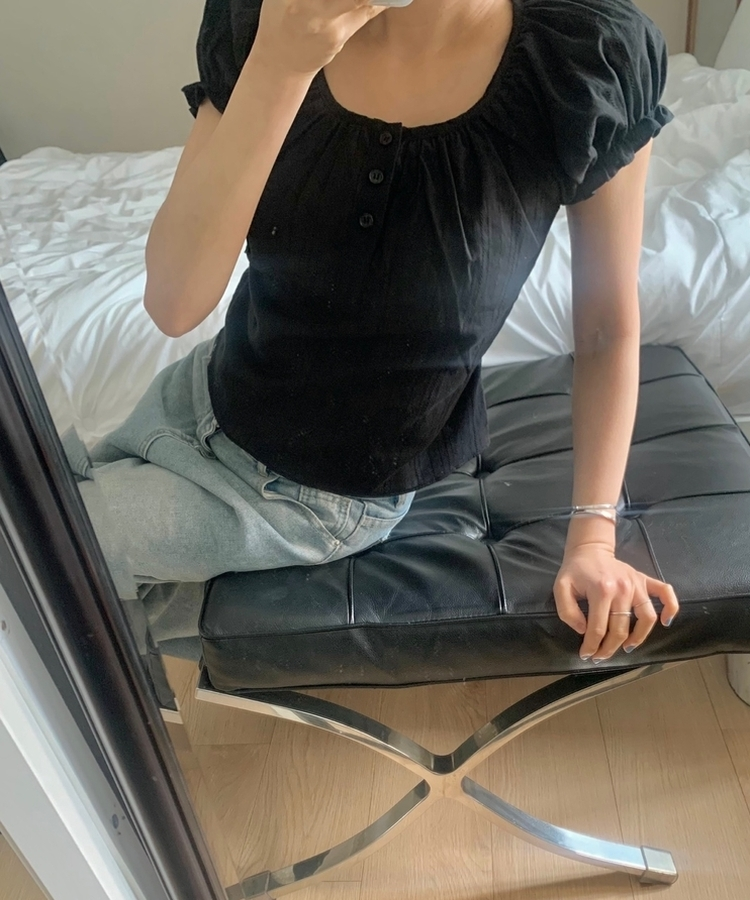 ミニフリルバフ半袖ブラウス BLACK