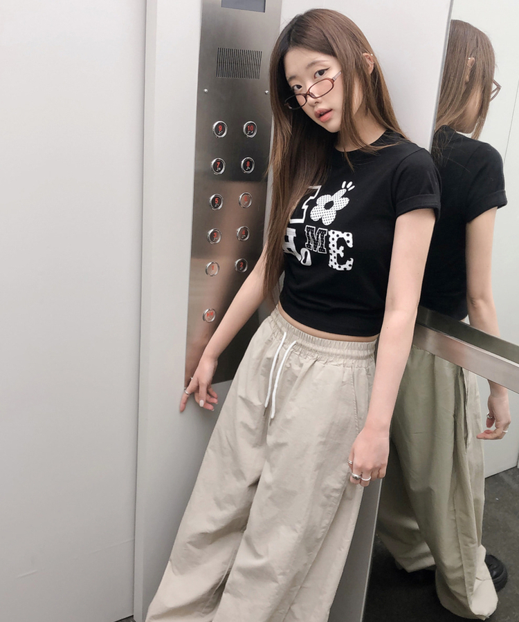 ドットレタリングプリント半袖Tシャツ BLACK