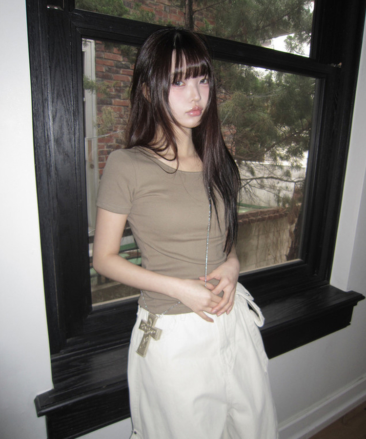 Uネックスリムラウンド半袖Tシャツ(11color) BROWN