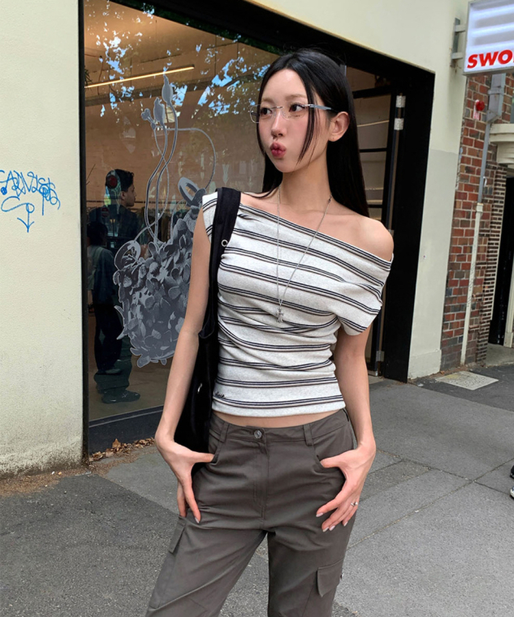 ストライプオフショルダー半袖Tシャツ｜半袖Tシャツ｜韓国ファッション 