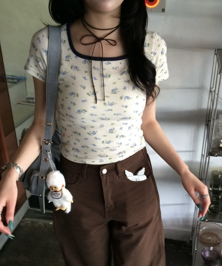 小花柄ナチュラルフィットトップス IVORY