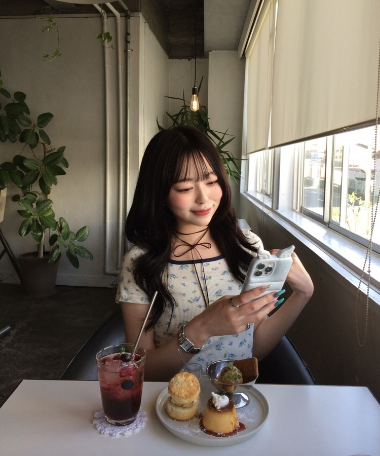 小花柄ナチュラルフィットトップス IVORY