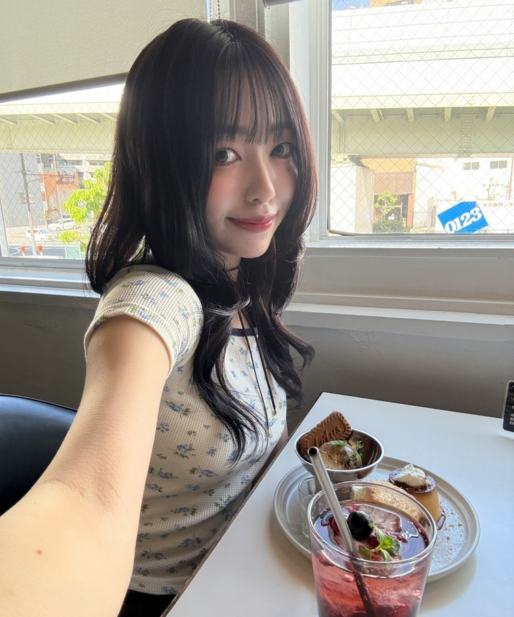 小花柄ナチュラルフィットトップス IVORY