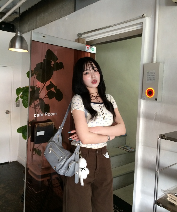 小花柄ナチュラルフィットトップス IVORY