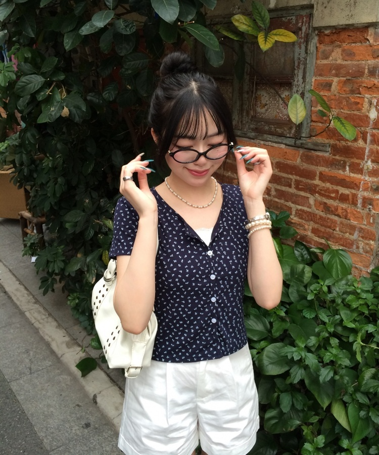 【カップ付き】レースシャーリングキャミ WHITE