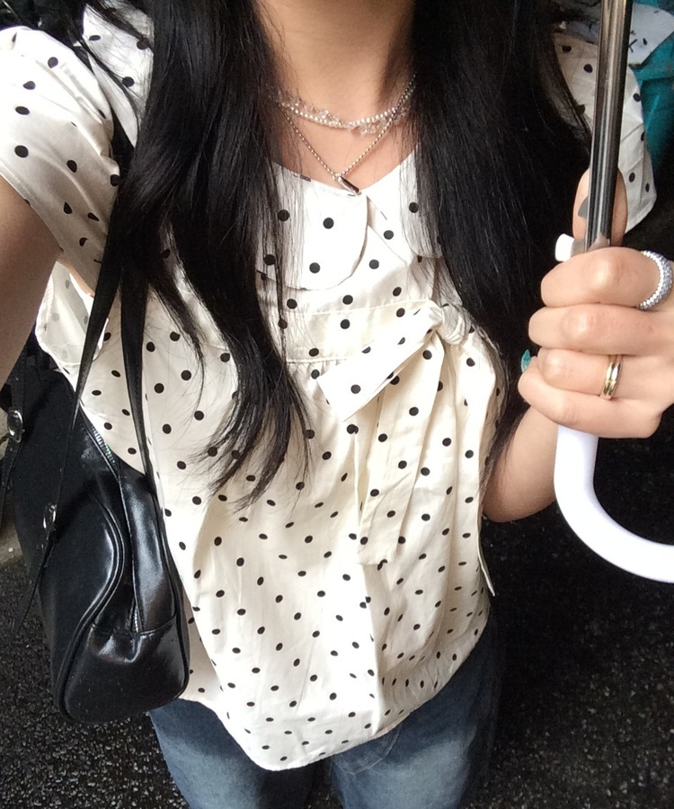 ドット柄リボン丸襟ブラウス CREAM