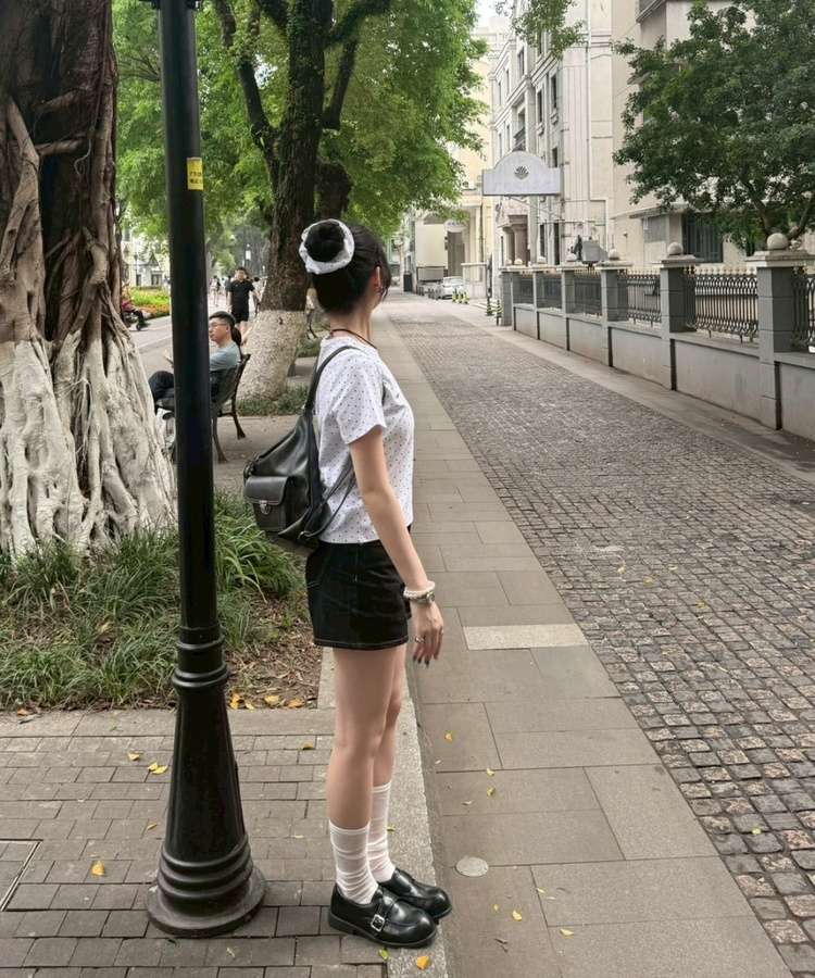 【❤️MADE】【シュシュ付き】クロップ丈ドッドTシャツ WHITE