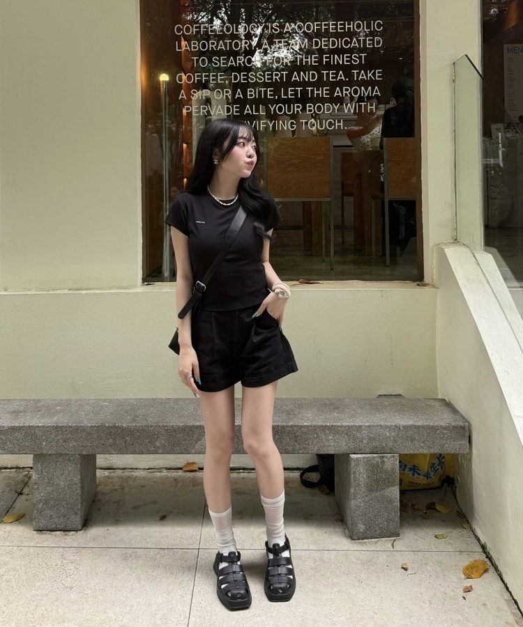 【❤️MADE】ペンダント半袖Tシャツ BLACK