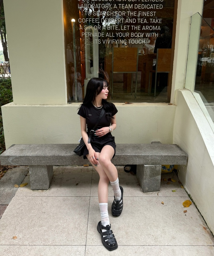 【❤️MADE】ペンダント半袖Tシャツ BLACK