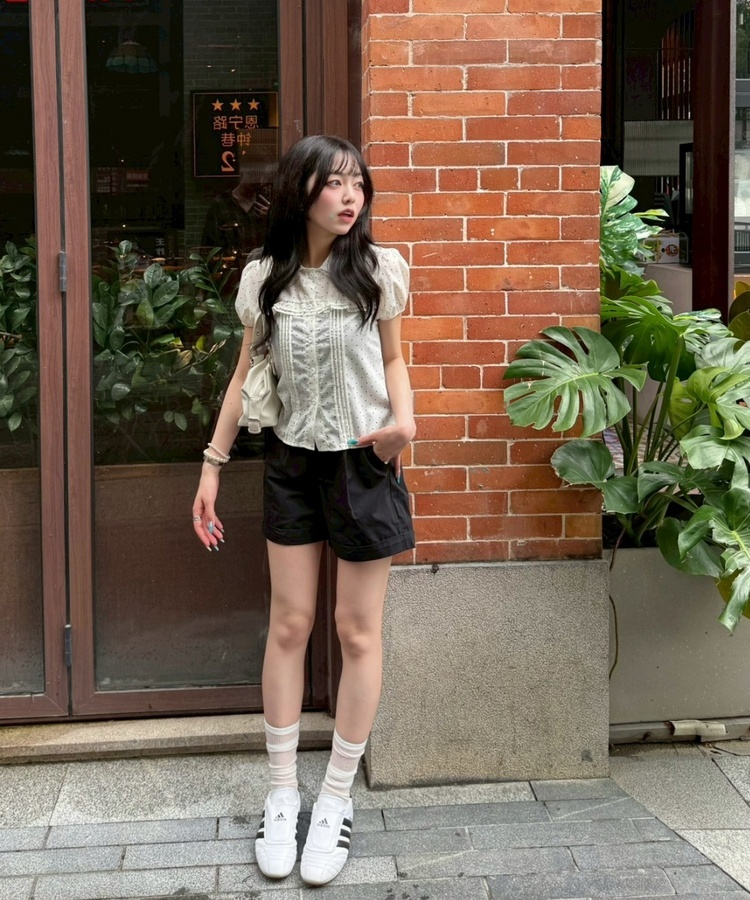 ガーリーフリルピンタックブラウス BLACK