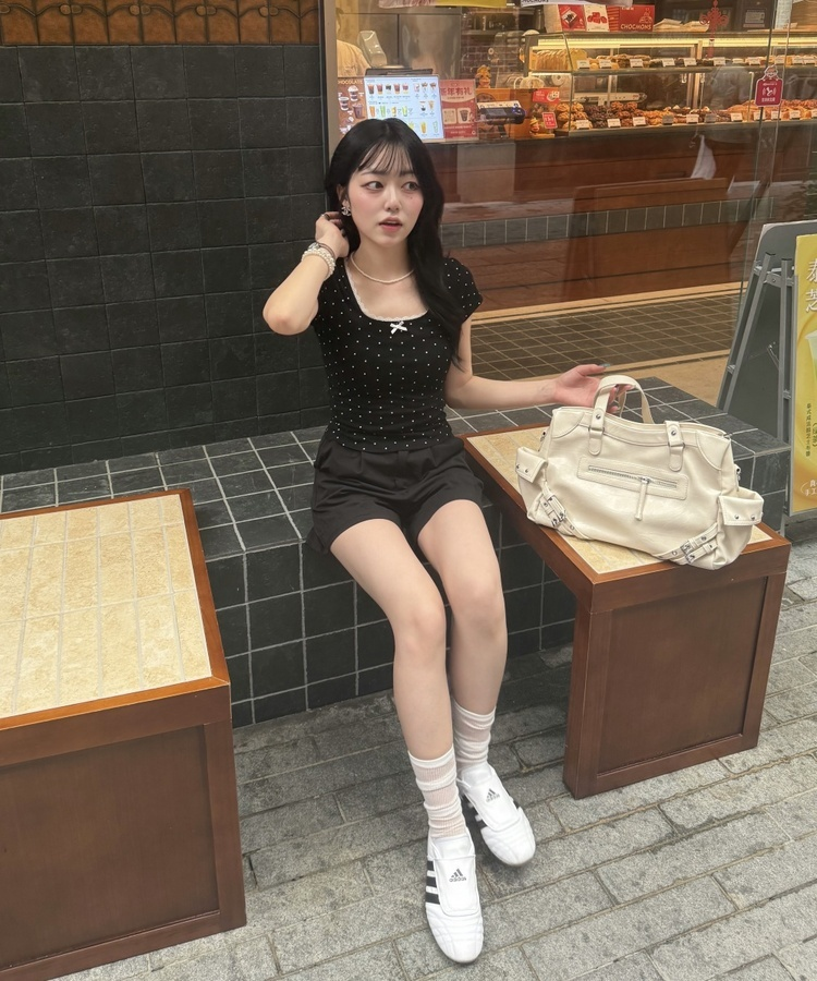 ドットリボンレースTシャツ BLACK