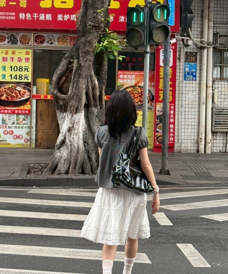 マルチポケットクロスショルダーバッグ BLACK