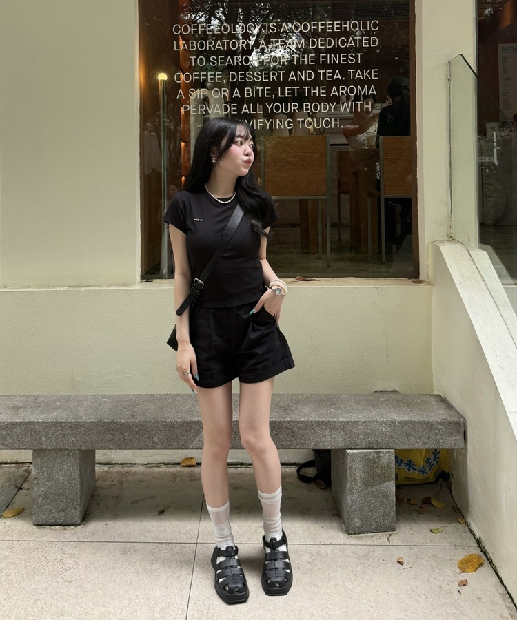 デイリーショートパンツ BLACK