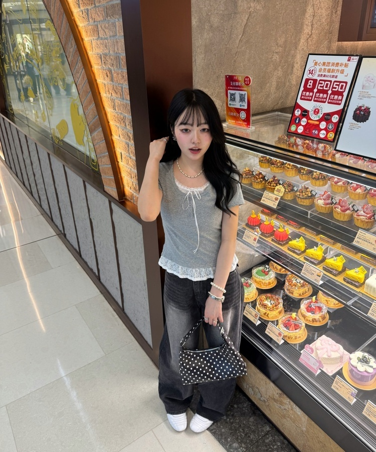 ドットショルダーバッグ BLACK